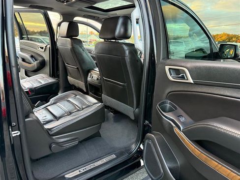 Used 2019 GMC Yukon XL Denali w/ Denali Ultimate Package image 15