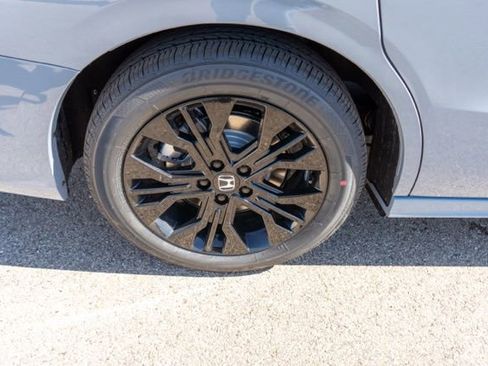 Used 2025 Honda Odyssey Sport-L image 8