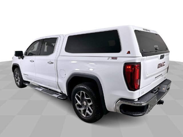 Used 2022 GMC Sierra 1500 SLT w/ SLT Premium Plus Package AWD/4WD image 6