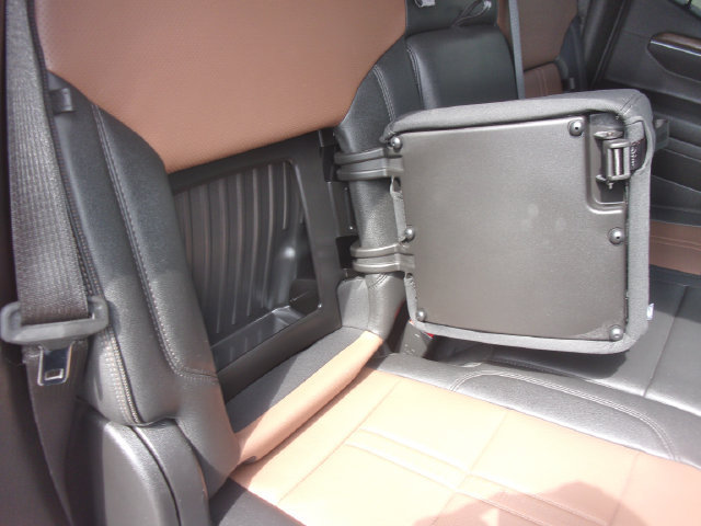Used 2024 Chevrolet Silverado 1500 High Country w/ High Country Premium Package AWD/4WD image 38