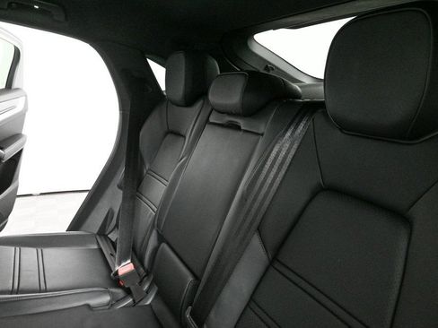 Certified 2026 Porsche Cayenne Coupe AWD/4WD image 22