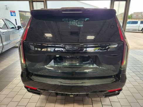 Used 2023 Cadillac Escalade ESV Sport Platinum w/ LPO, Floor Liner Package AWD/4WD image 5