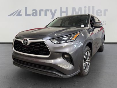 Certified 2024 Toyota Highlander LE