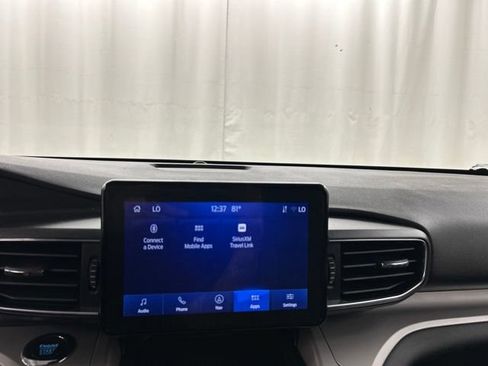 Used 2023 Ford Explorer XLT w/ Equipment Group 202A AWD/4WD image 15