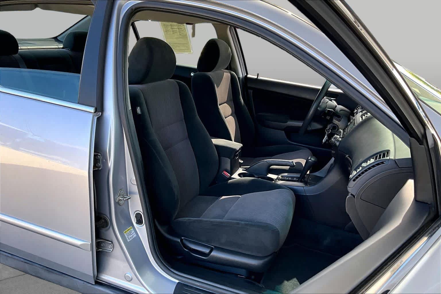 Used 2005 Honda Accord LX image 8