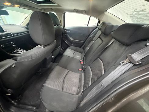 Used 2016 MAZDA MAZDA3 i Touring w/ Popular Equipment Package FWD image 16