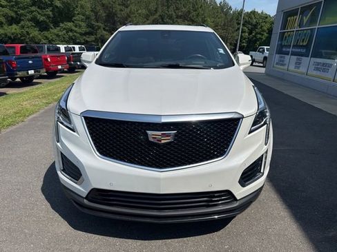 Used 2021 Cadillac XT5 Sportv w/ Platinum Package AWD/4WD image 2