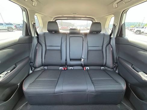 New 2026 Nissan Rogue SV AWD/4WD image 36