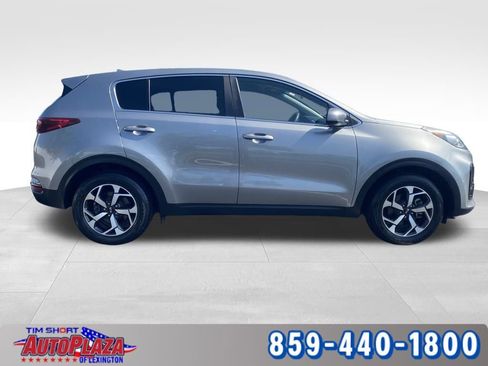 Used 2020 Kia Sportage LX image 9