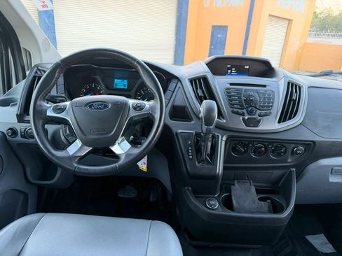 Used 2017 Ford Transit 350 XL image 18