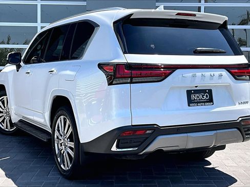 Used 2022 Lexus LX 600 4WD w/ Accessory Package (Z1) image 12