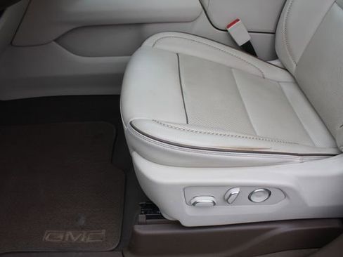 Used 2023 GMC Yukon Denali AWD/4WD image 40