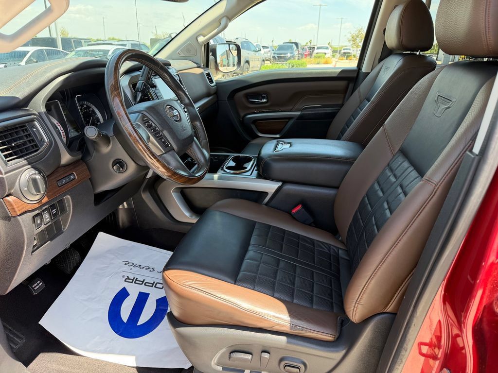 Used 2018 Nissan Titan Platinum Reserve AWD/4WD image 12
