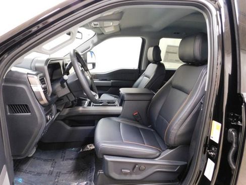 New 2026 Ford F250 Lariat w/ Black Appearance Package image 34