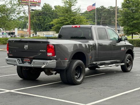 Used 2018 RAM 3500 Tradesman w/ Chrome Appearance Group AWD/4WD image 6