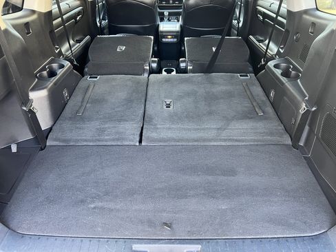 Used 2022 Toyota Highlander XLE image 22