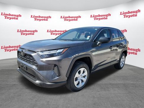 Used 2024 Toyota RAV4 LE image 18
