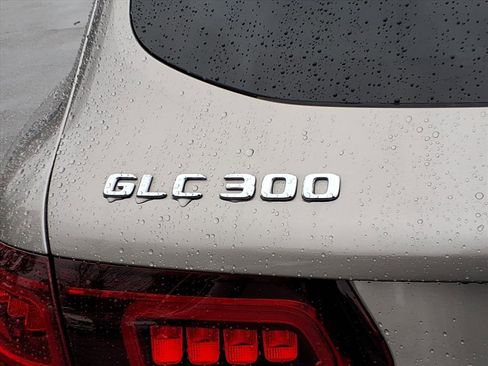 Used 2020 Mercedes-Benz GLC 300 image 5