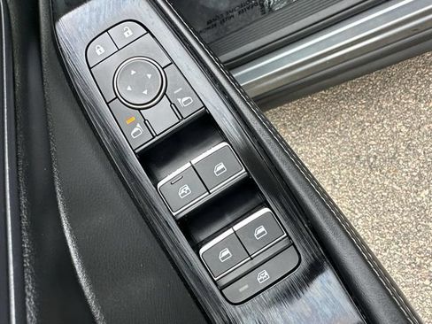 Used 2023 Nissan Rogue SL AWD/4WD image 26
