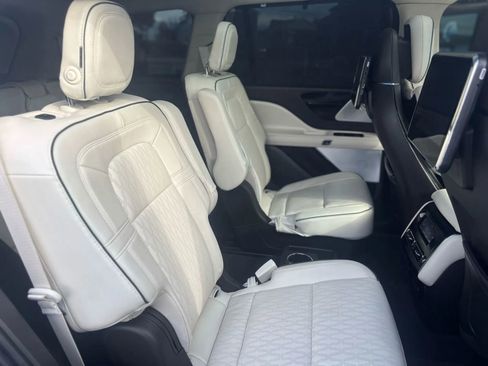 Used 2020 Lincoln Aviator Black Label image 24