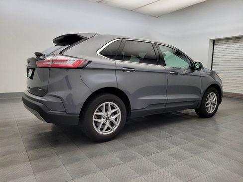 Used 2023 Ford Edge SEL image 10