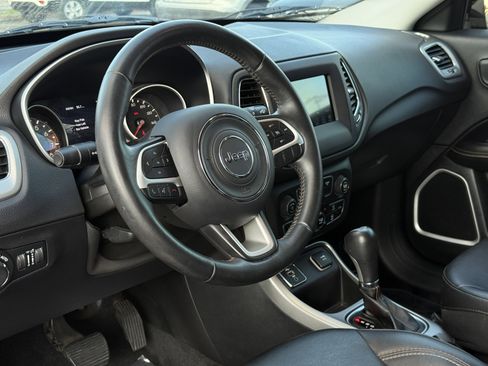 Used 2019 Jeep Compass Latitude w/ Popular Equipment Group image 12