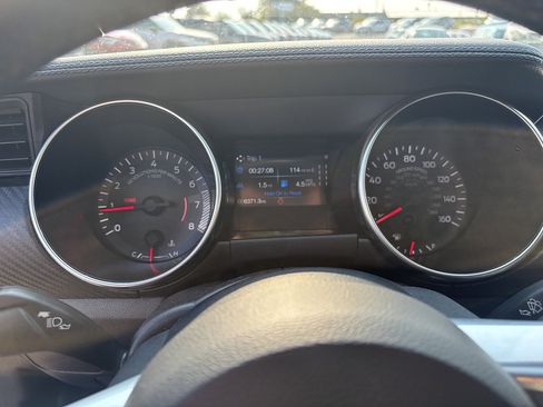 Certified 2022 Ford Mustang Coupe RWD image 23