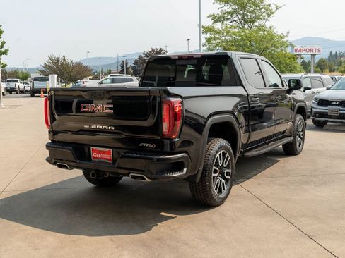 Used 2023 GMC Sierra 1500 AT4 w/ AT4 Premium Package AWD/4WD image 7