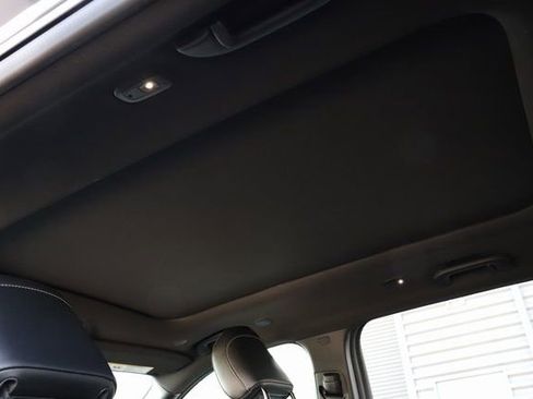 New 2025 Jeep Grand Cherokee Limited AWD/4WD image 18