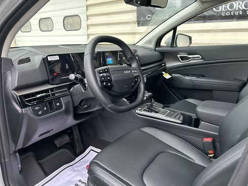 New 2026 Kia Sportage EX image 10