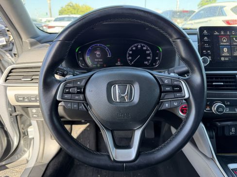 Used 2019 Honda Accord Touring image 10