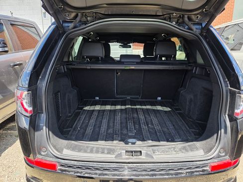 Used 2019 Land Rover Discovery Sport HSE Luxury image 8