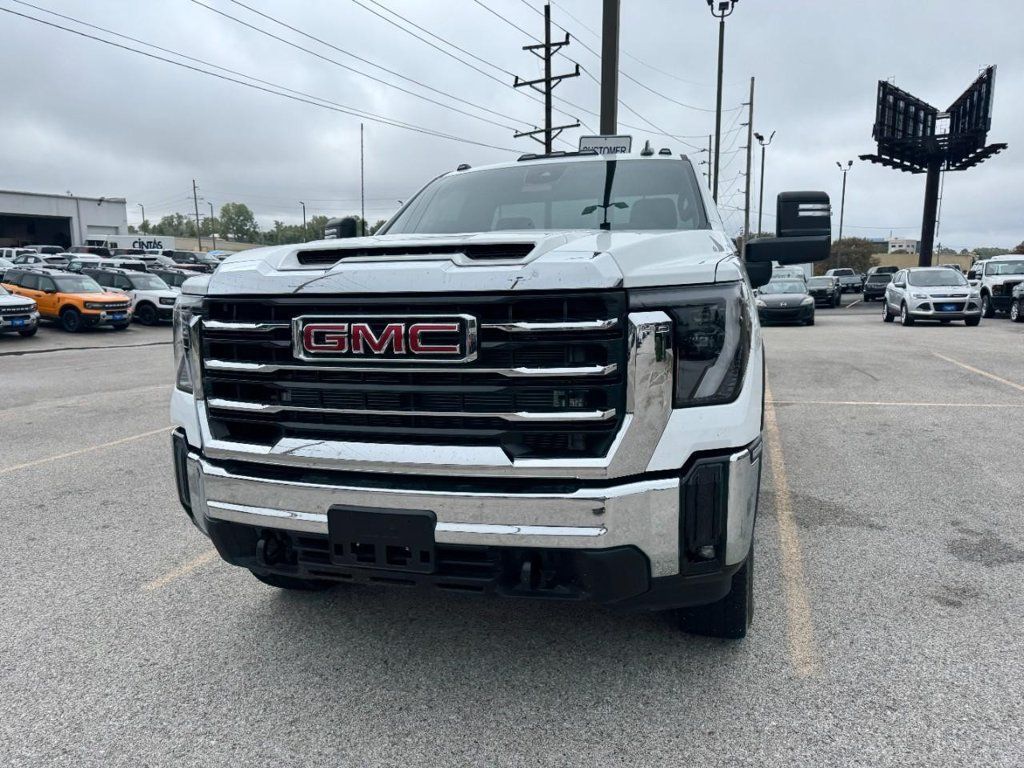 Used 2026 GMC Sierra 3500 SLE AWD/4WD image 5