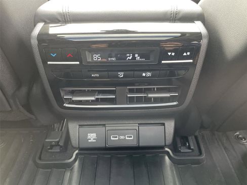 Used 2024 Acura MDX Base image 31