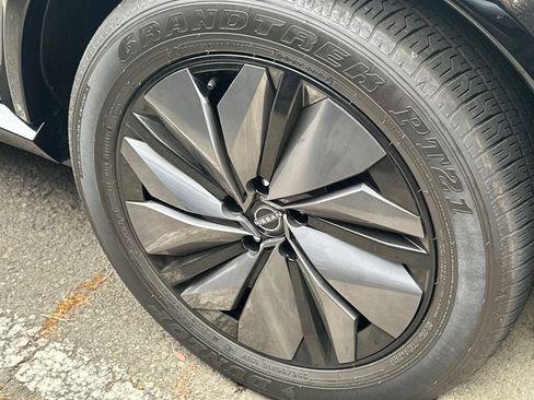 Certified 2024 Nissan Ariya FWD image 4