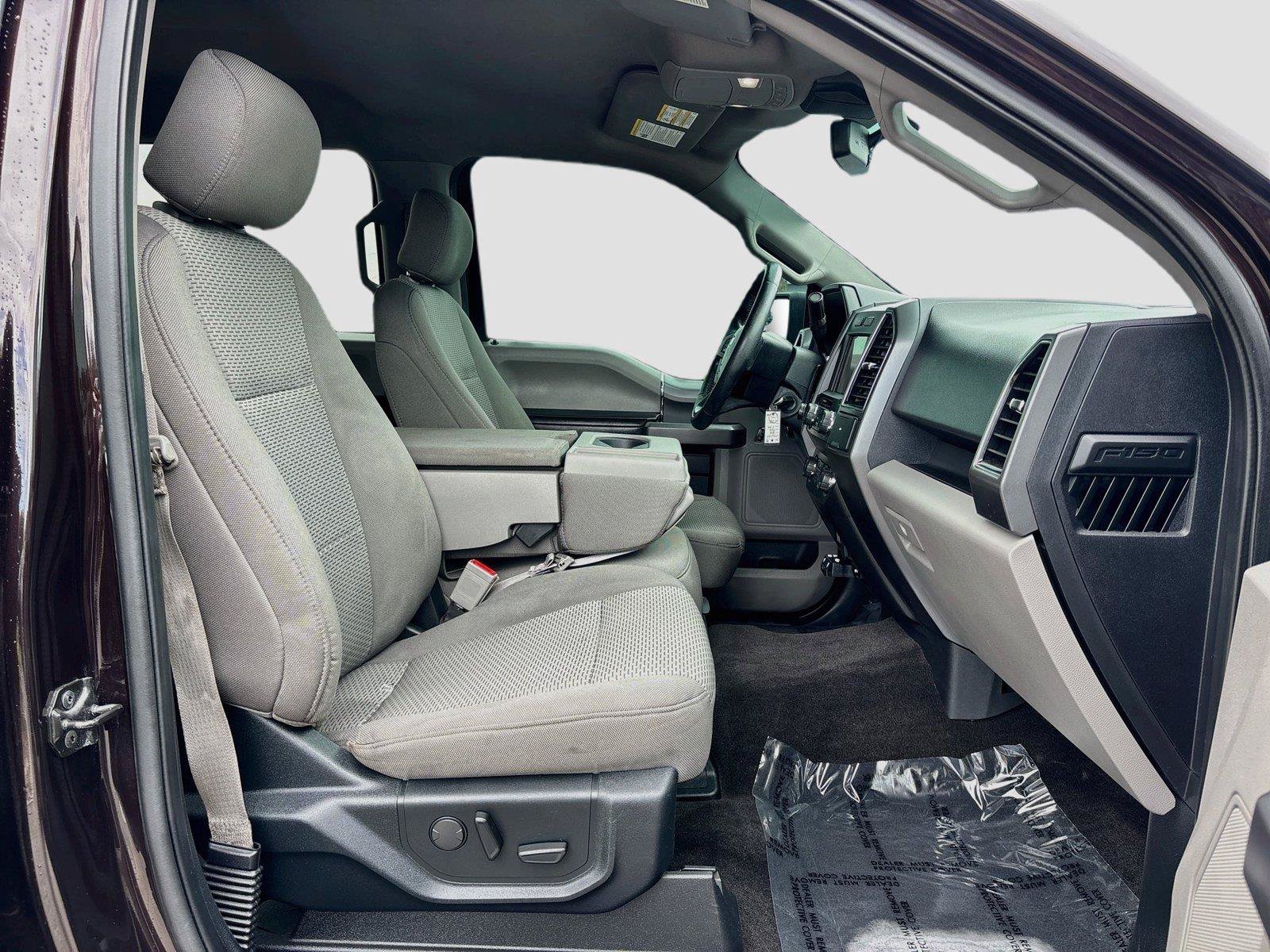 Used 2020 Ford F150 XLT w/ Equipment Group 302A Luxury AWD/4WD image 27
