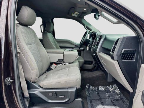 Used 2020 Ford F150 XLT w/ Equipment Group 302A Luxury AWD/4WD image 27