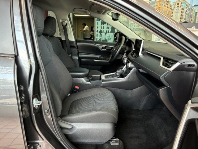 Used 2025 Toyota RAV4 LE FWD image 34