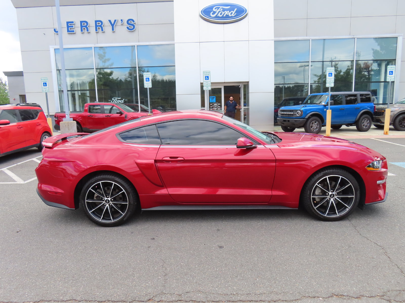Used 2023 Ford Mustang Premium w/ Equipment Group 201A RWD image 4
