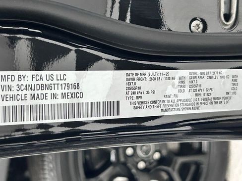 New 2026 Jeep Compass Latitude image 22