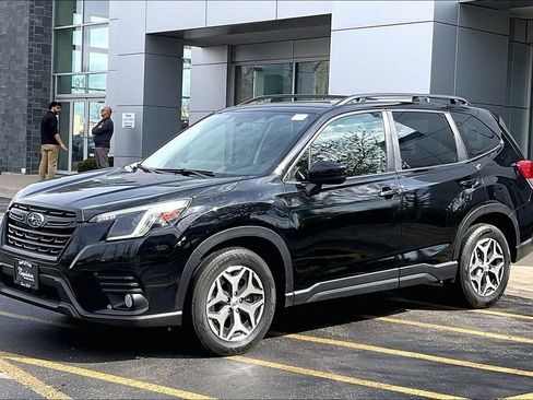 Used 2022 Subaru Forester Premium AWD/4WD image 15