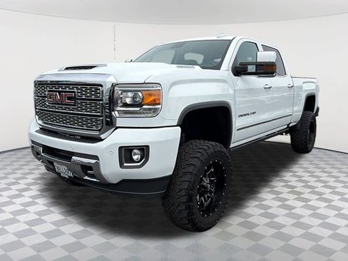 Used 2019 GMC Sierra 2500 Denali w/ Duramax Plus Package image 1