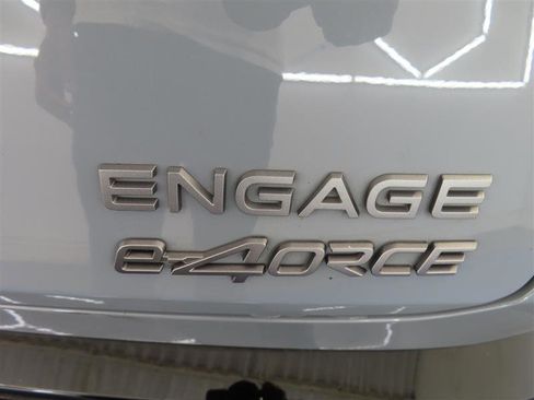 Used 2024 Nissan Ariya AWD image 14
