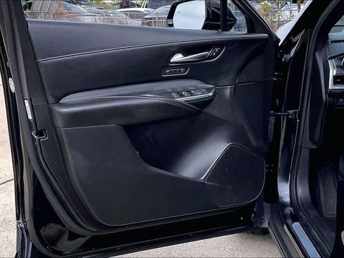 Used 2024 Cadillac XT4 Premium Luxury image 21