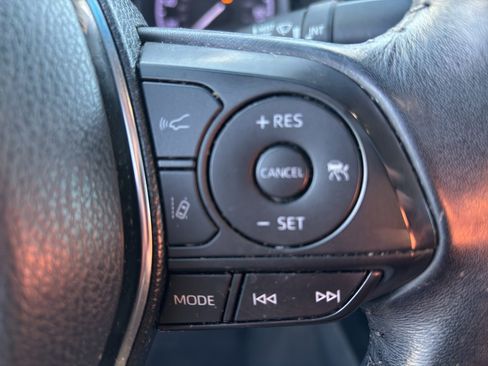 Used 2019 Toyota Camry SE image 10