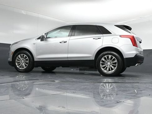 Used 2017 Cadillac XT5 Luxury w/ Driver Awareness Package AWD/4WD image 41