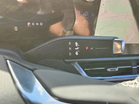 New 2025 Chevrolet Equinox EV LT w/ Convenience Package II image 23