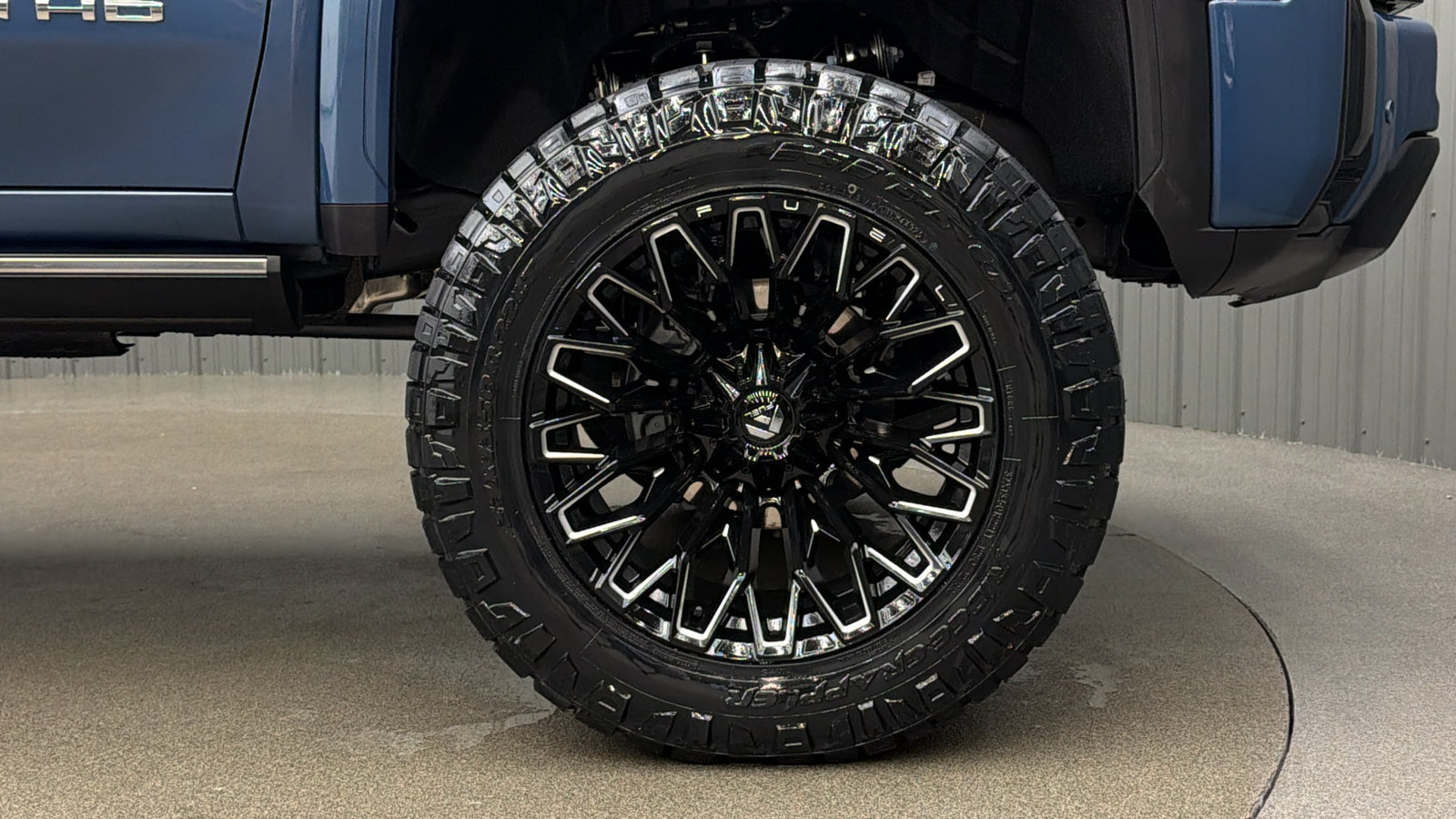 Used 2026 GMC Sierra 2500 Denali Ultimate AWD/4WD image 9