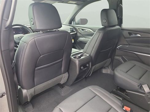 New 2026 Chevrolet Traverse LT w/ Midnight/Sport Edition image 15