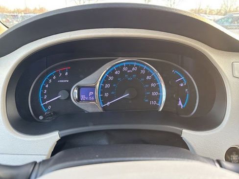 Used 2013 Toyota Sienna XLE image 20